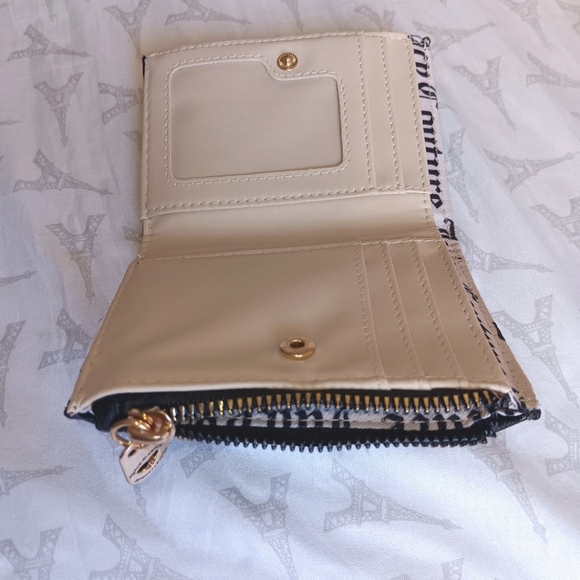 Juicy Couture Black Wallet With Gold Hardware - Picture 5 of 5